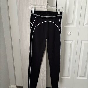 ALO Yoga Airbrush High-Waist Heartthrob Black Leggings - M - NWT